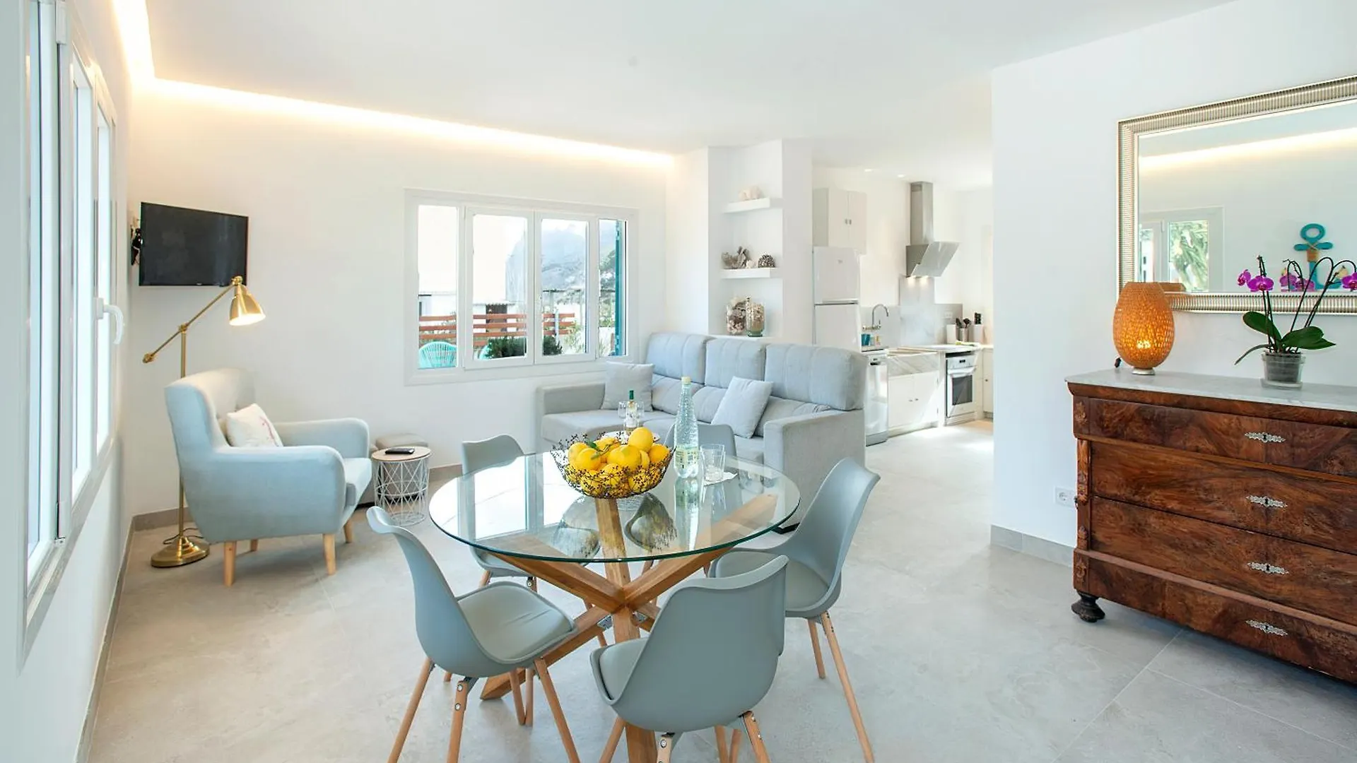 Semesterbostad Owl Booking Villa Beach House Magdalena - 5 Min Walk To The Beach Cala de Sant Vicenc