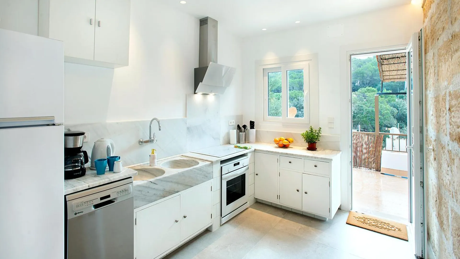 Owl Booking Villa Beach House Magdalena - 5 Min Walk To The Beach Cala de Sant Vicenc Semesterbostad
