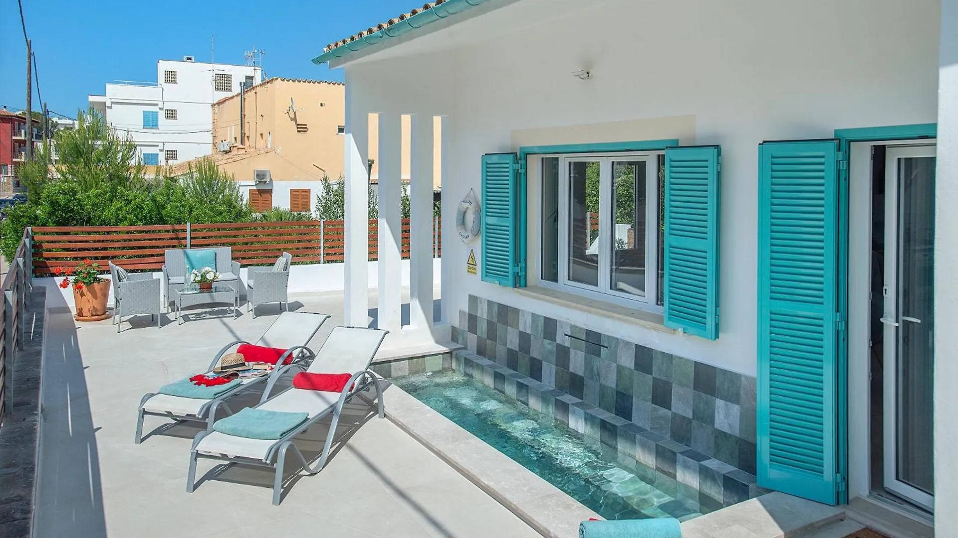 Owl Booking Villa Beach House Magdalena - 5 Min Walk To The Beach Cala de Sant Vicenc Semesterbostad